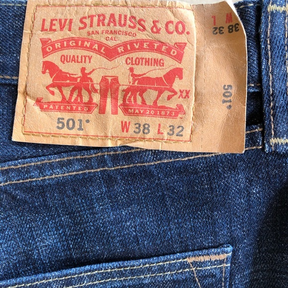 Men’s Western Levi’s 501 Jeans - Picture 6 of 6